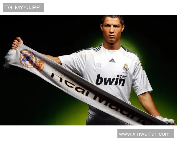 足球明星风采大赏精彩瞬间集锦尽显球场魅力与荣耀